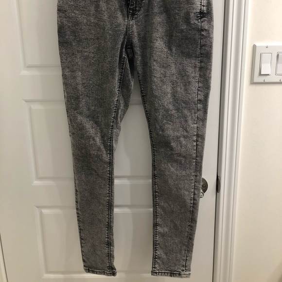 BERSHKA GREY WASH SKINNY JEANS - Picture 2 of 2